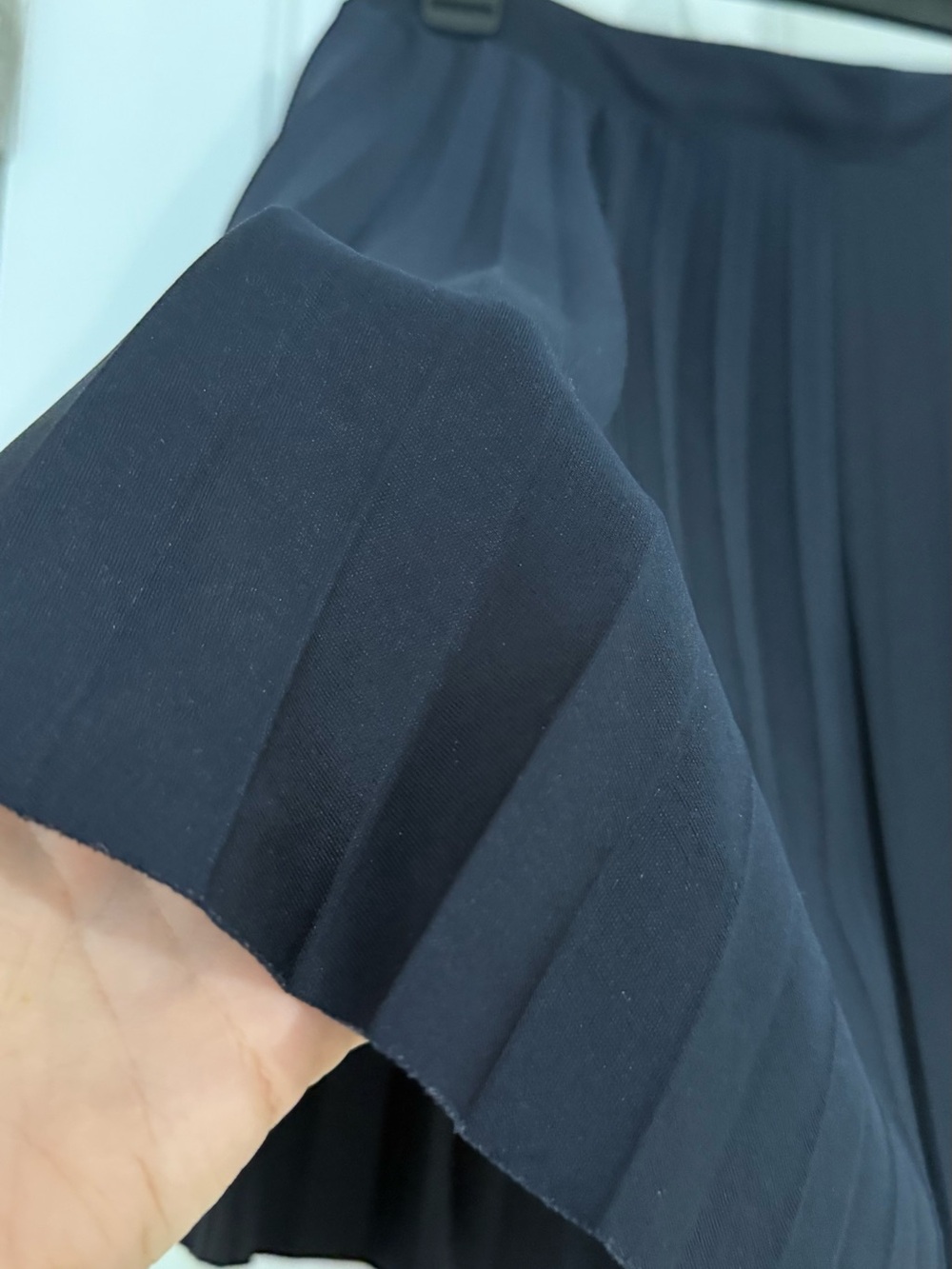 H&M Pleated Mini Skirt - Dark Navy - Picture 3 of 5
